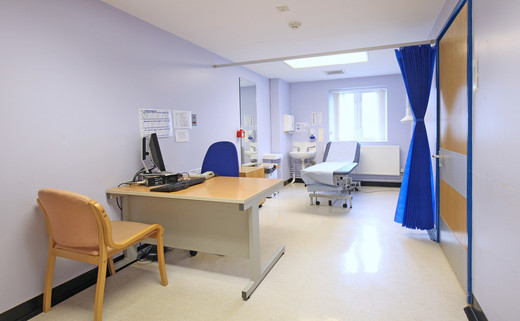 Examination room 01 DG 06